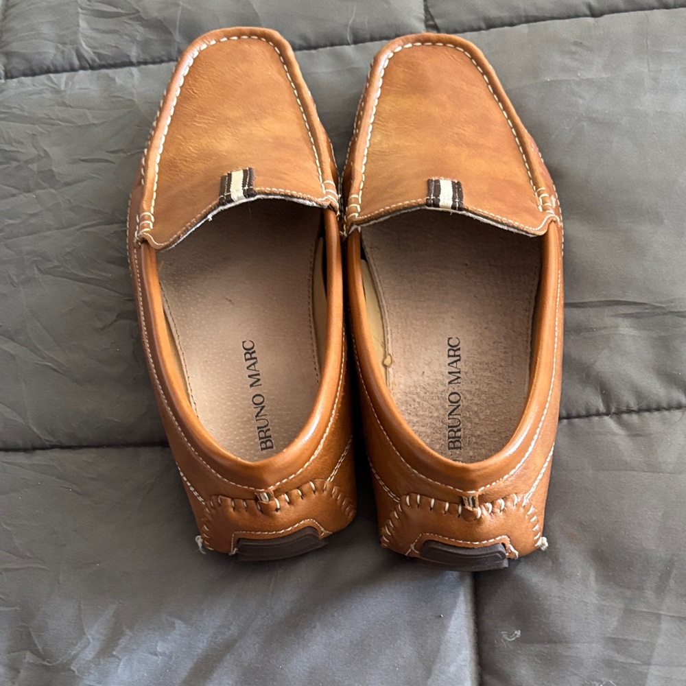 Classic Tan Leather Loafers for Men - Picture 7 of 9